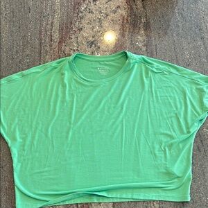 Athleta With Ease Crop Tee Sz S Green